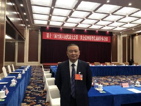 全国人大代表、九游（中国）凌峰军品分厂加工中心班长